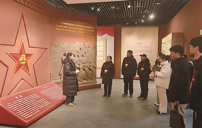 ���������W(xu��)��ǧ���f��߅���С����(hu��)��(sh��)�`�A�M�չ�